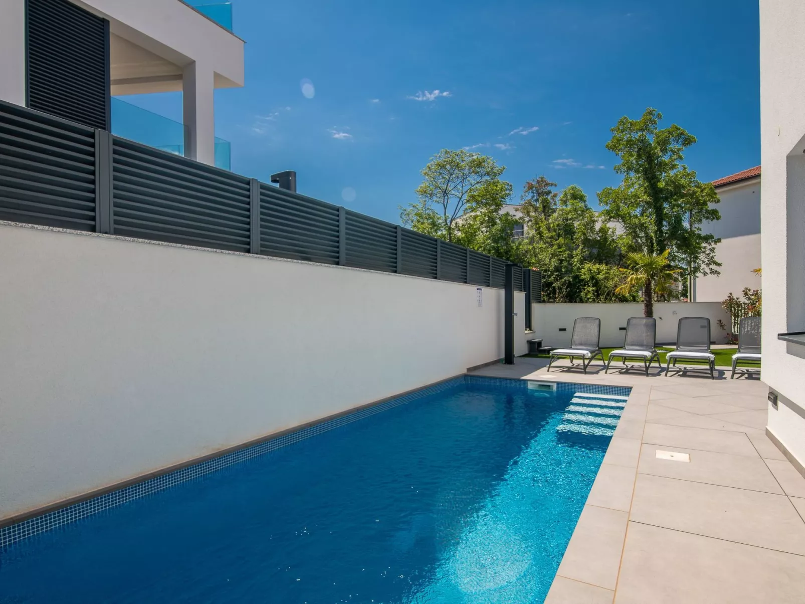 BP Lux - Image-tags.info