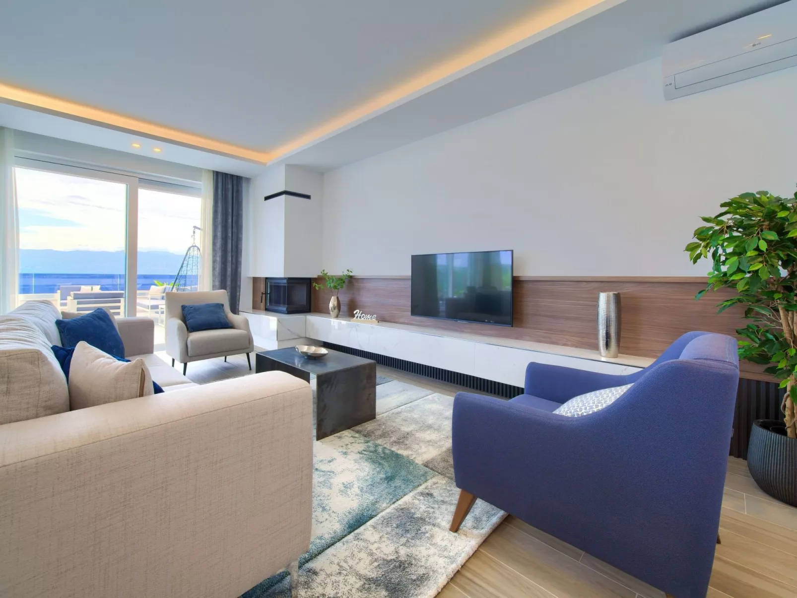 Luxuriöse Villa mit Pool und fantastischem Meerblick - Image-tags.info