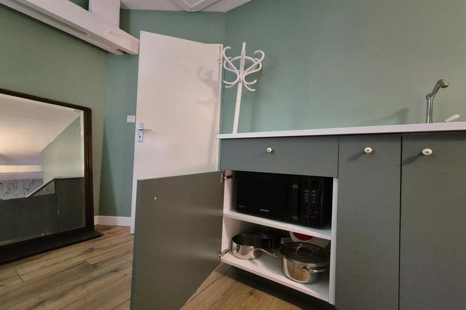 Studio au 1er étage - Küche