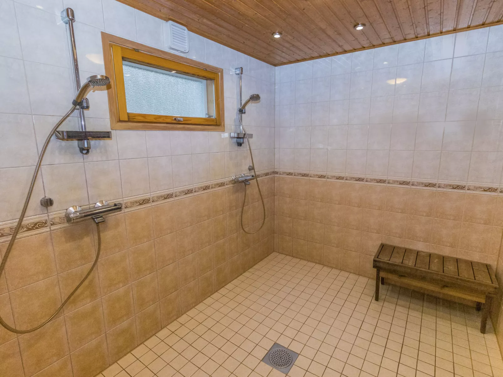 Villa huvikalliola - Drinnen