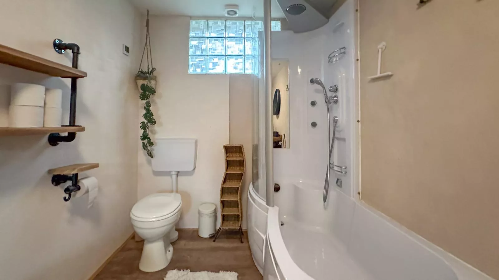 Münstermaifeld - Bathroom