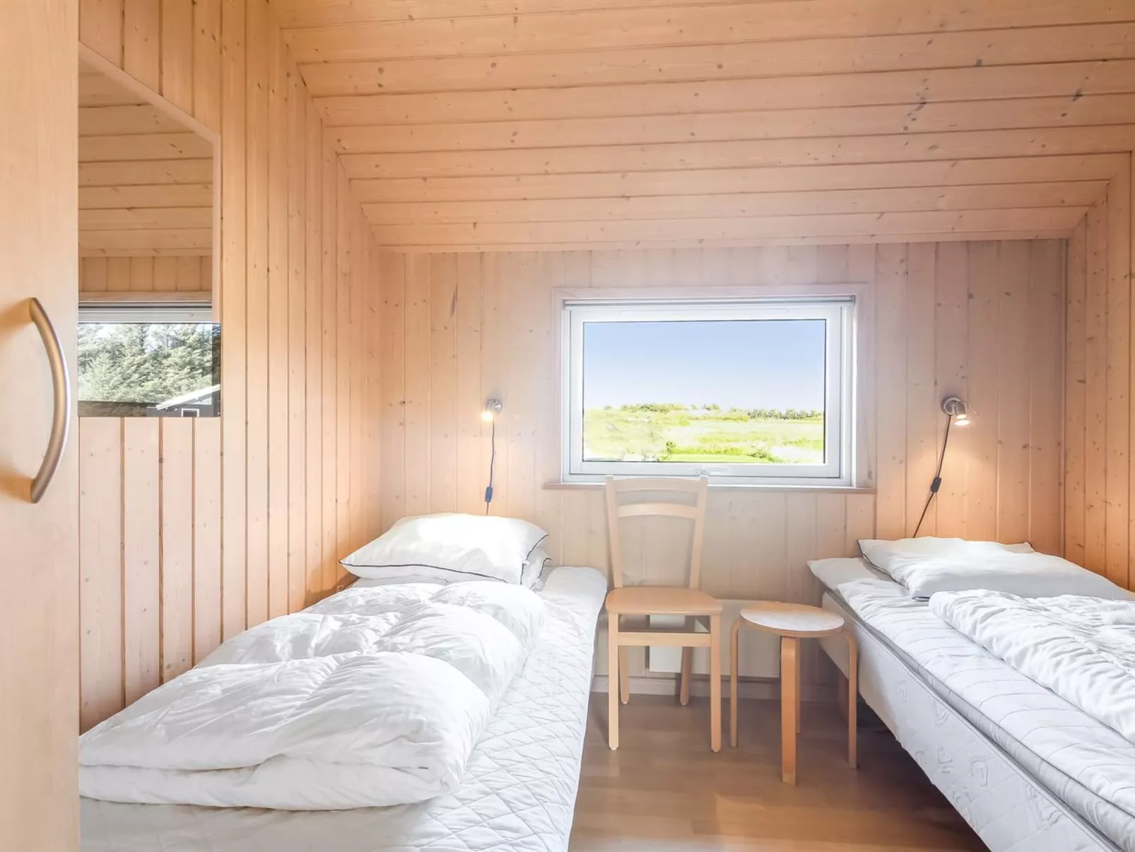 "Tonje" - 600m from the sea-Drinnen