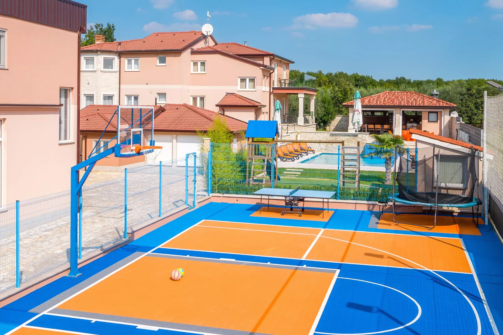 Villa Istrakamen-Facilities