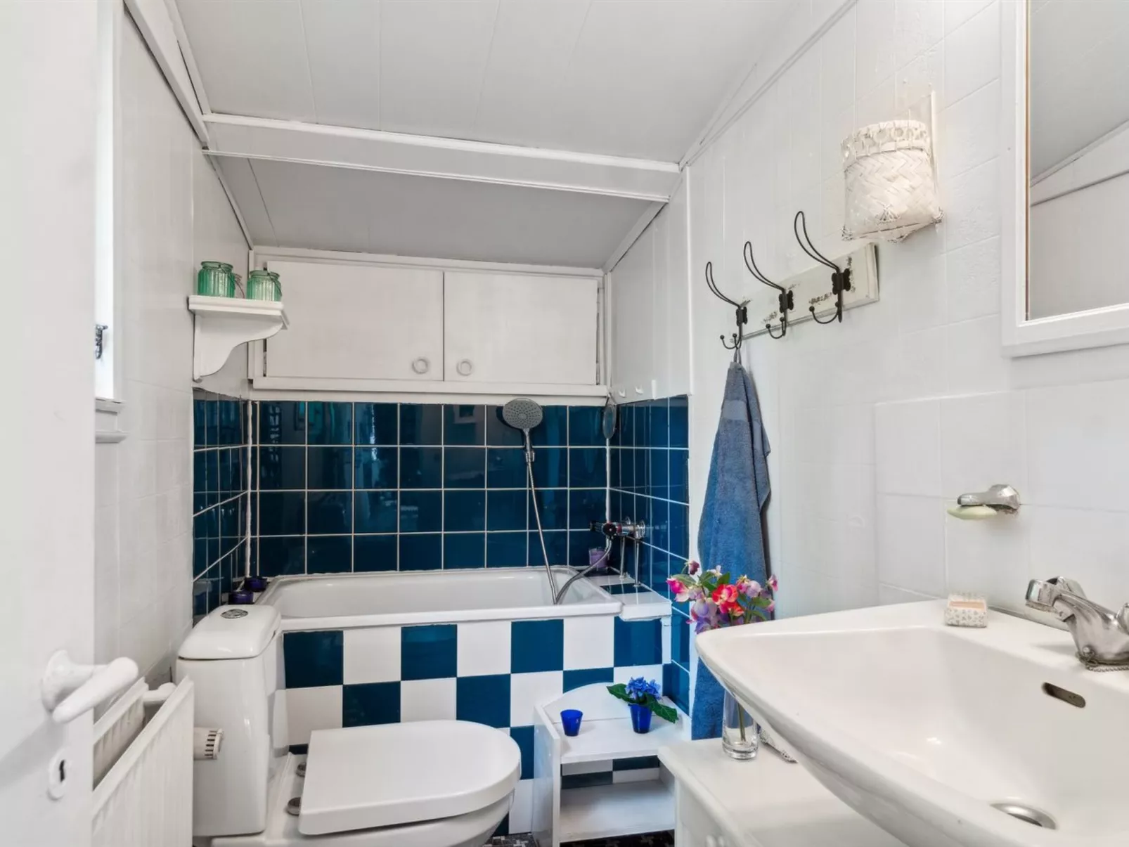 "Vesa" - 2.4km from the sea-Dedans