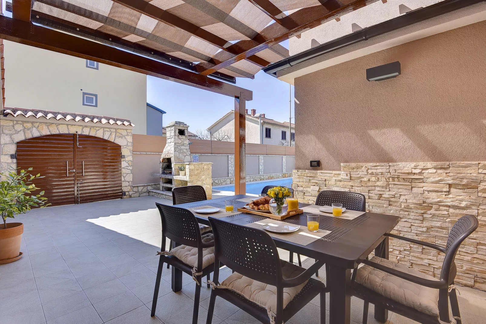 Villa Magnifica-Terrace balcony