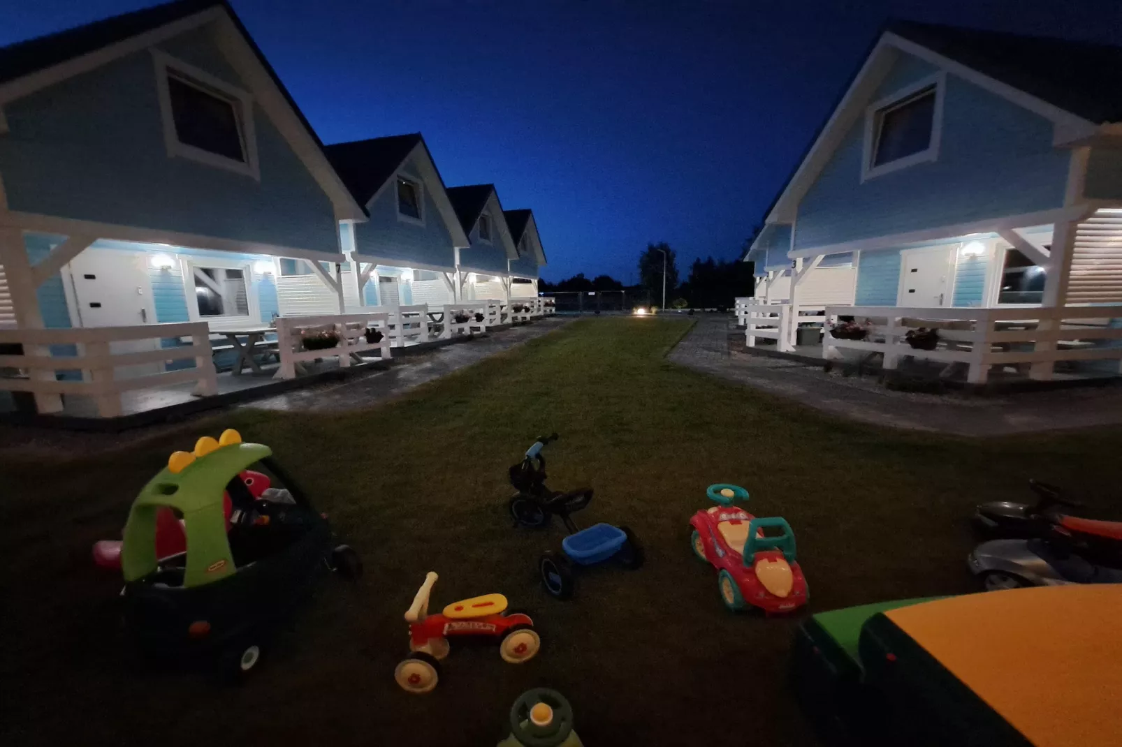 Błękitne zamorze dla 7 osób-Garten Sommer