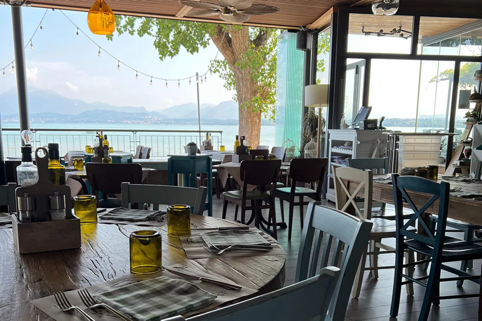 Caravanpark San Benedetto Camping Relais Peschiera / MH Borgo-Areas within 1km in summer