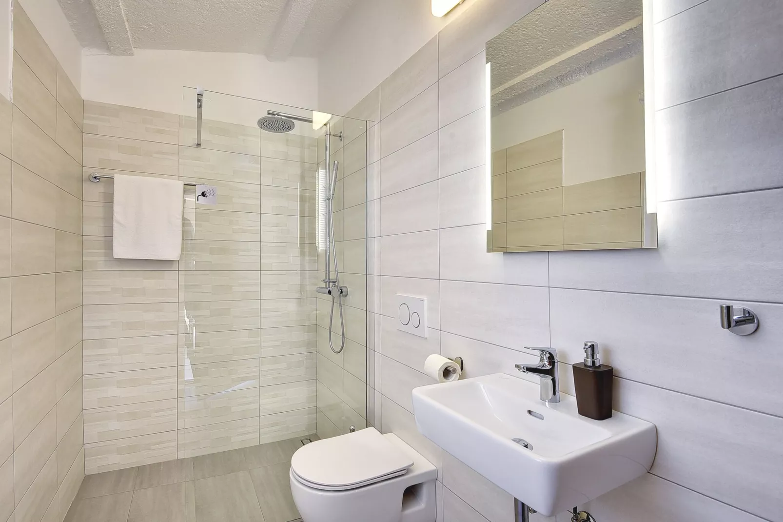 Villa Magnifica-Bathroom