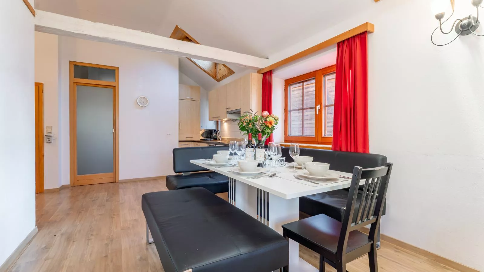 Zederhaus-Dining room