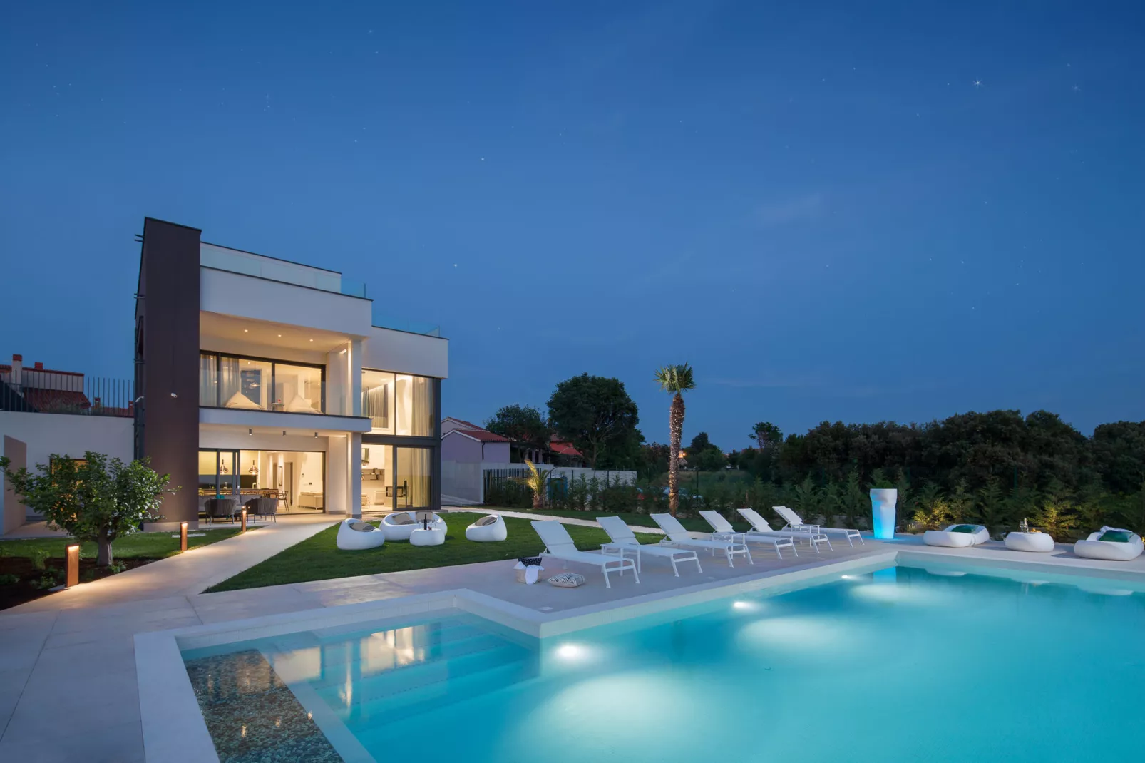 PS Deluxe-Pool