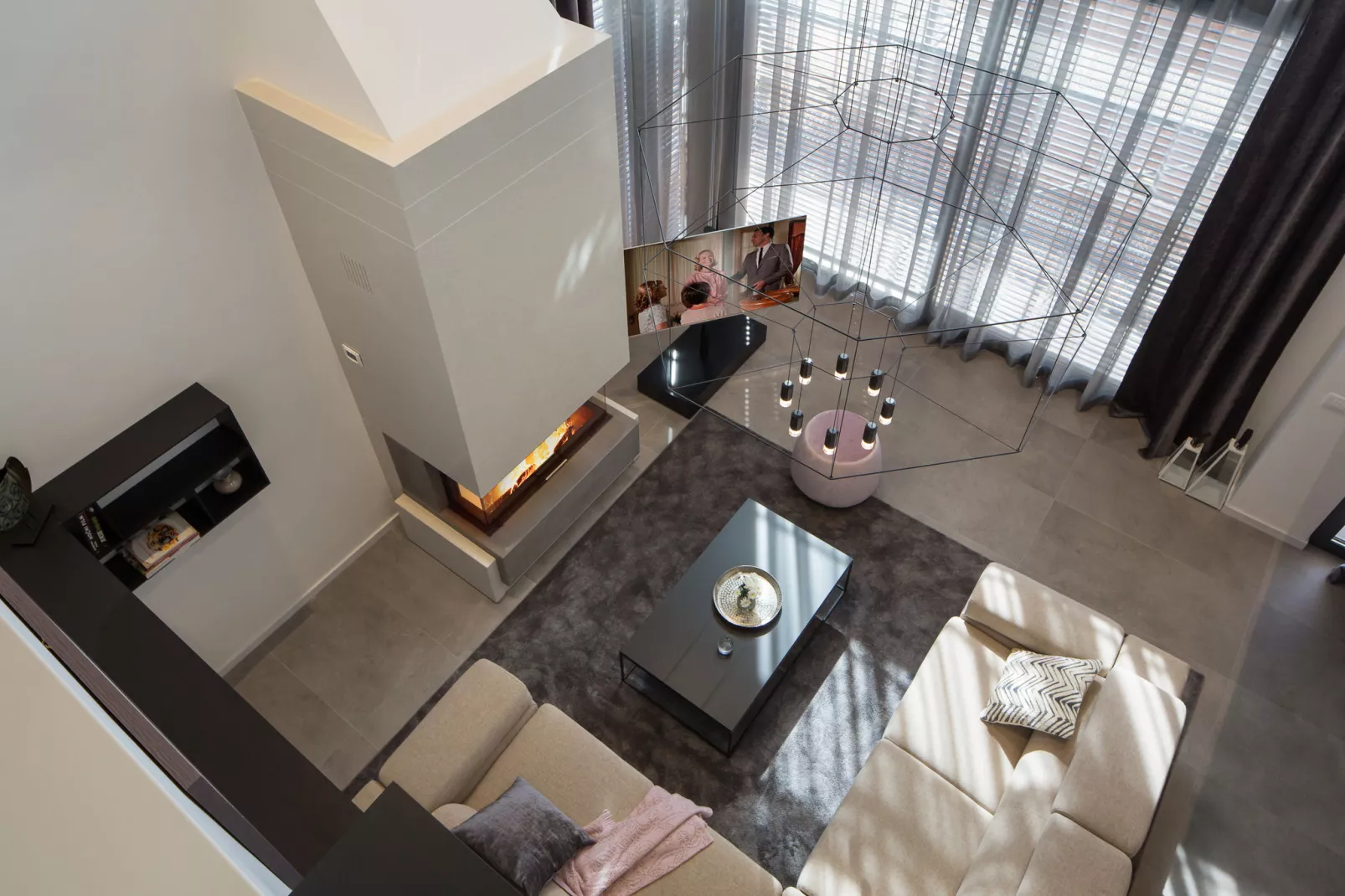 PS Deluxe-Living room