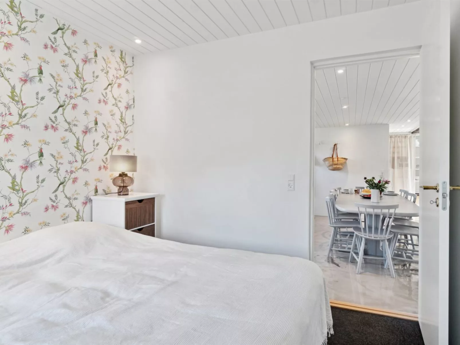 "Thrym" - 2.5km from the sea - Inside