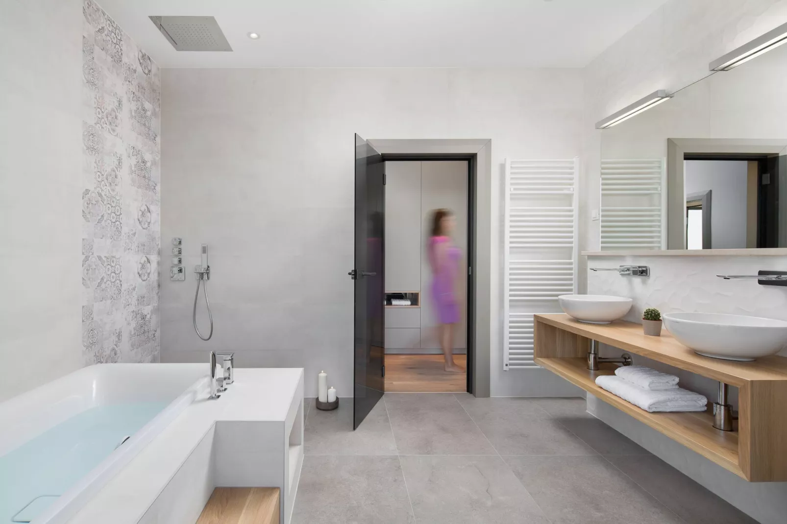 PS Deluxe-Bathroom