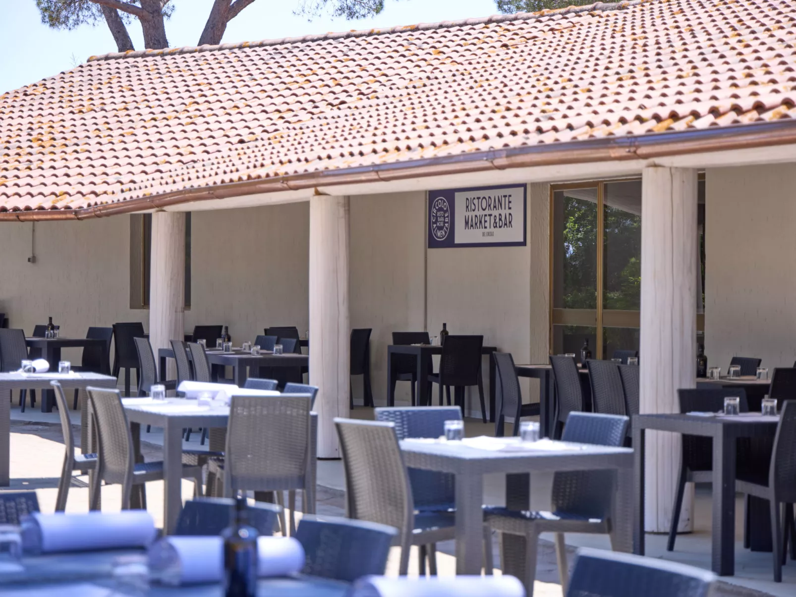 Costa D'Argento-Drinnen