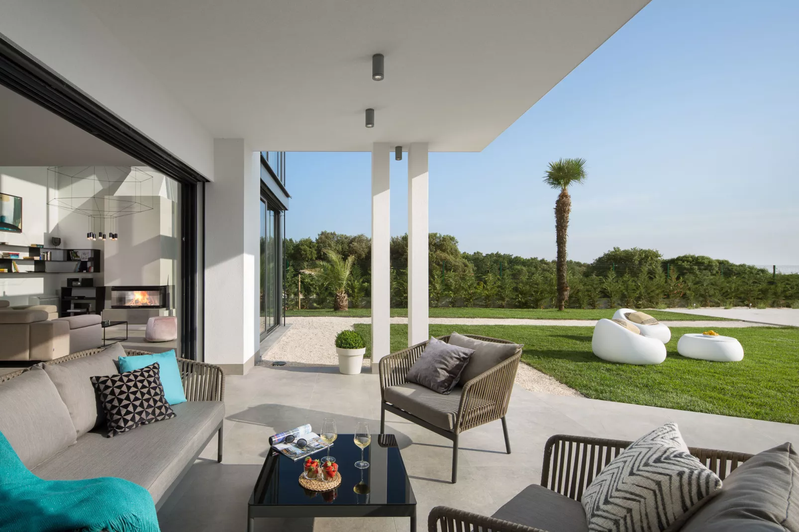 PS Deluxe-Terrace balcony
