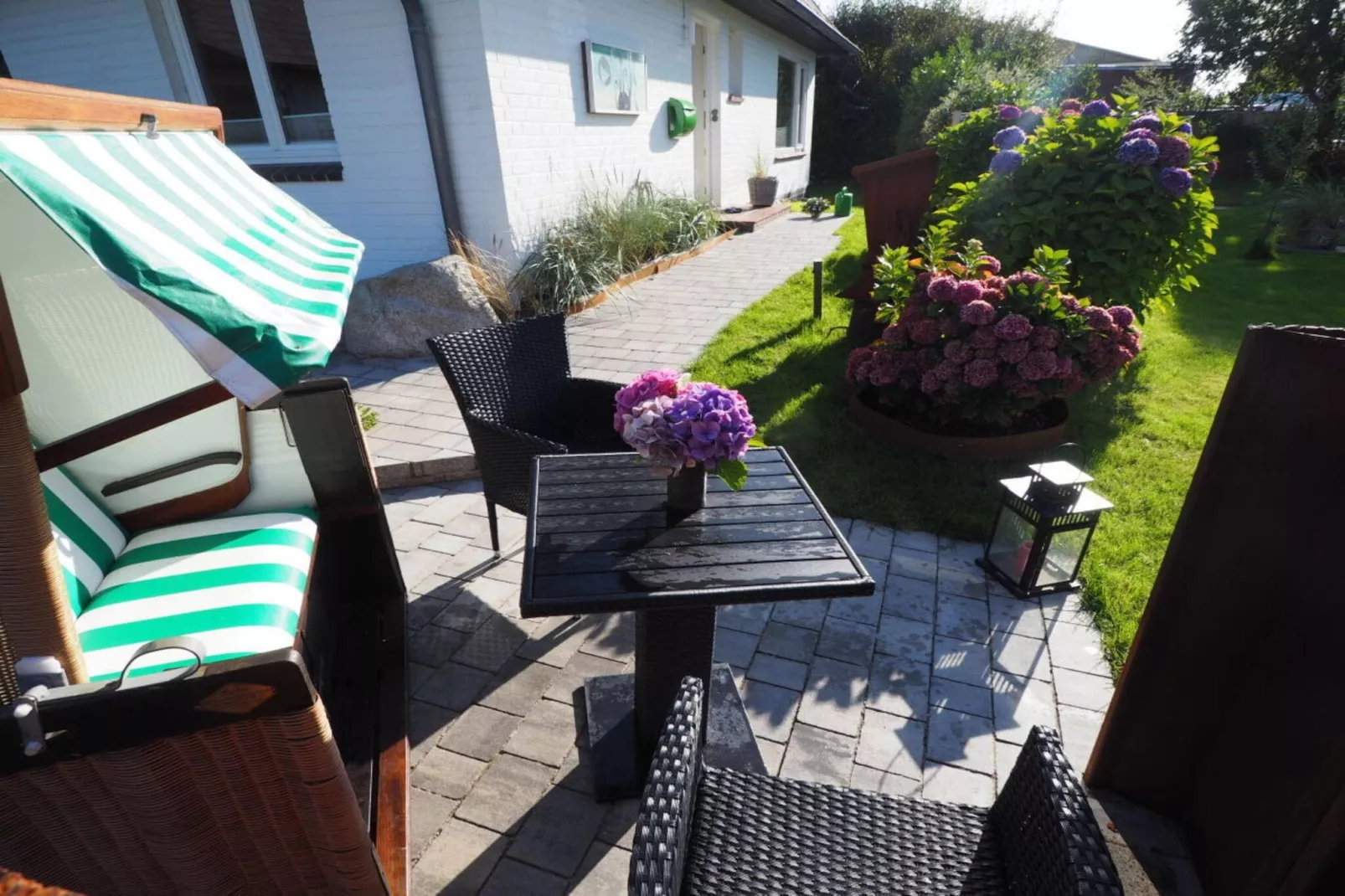 283745-Terrasse / balcon