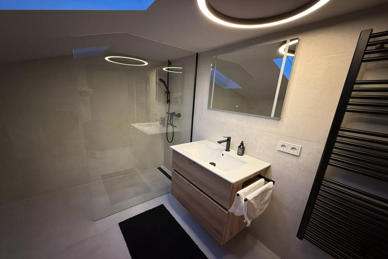 Alpenchalet Berggold-Badezimmer