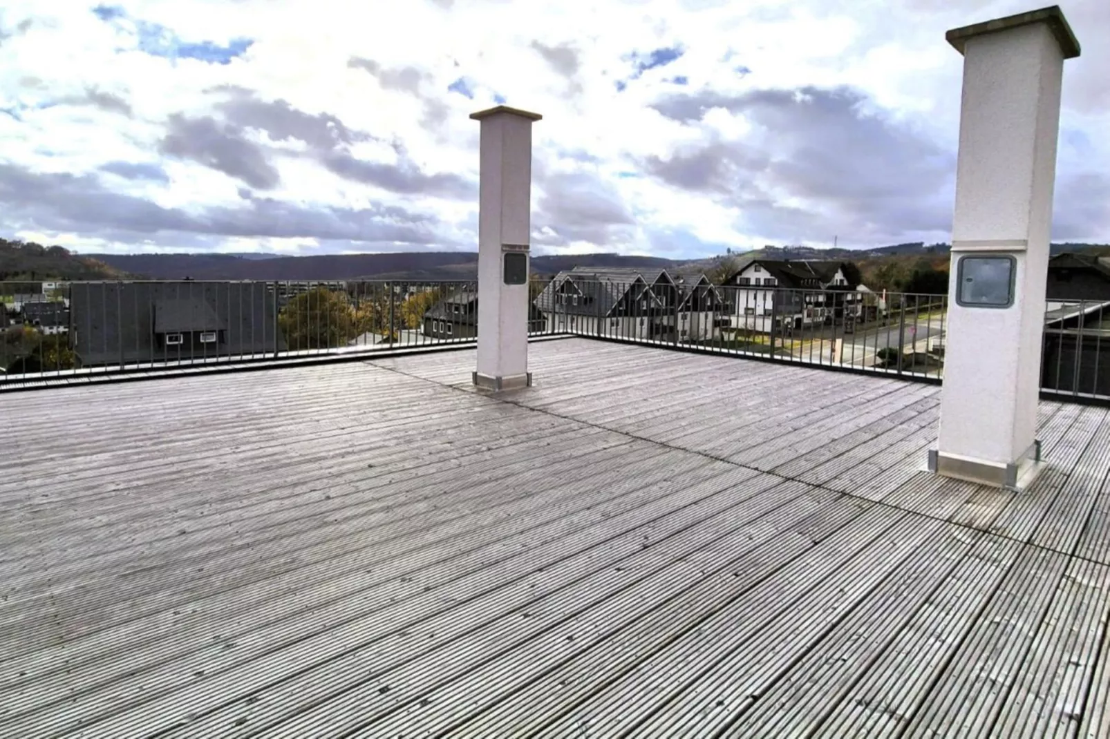 NEW ADD 1 SZ/4 P- Winterberg Appartement 21141 Penthouse-Terrasse/Balkon