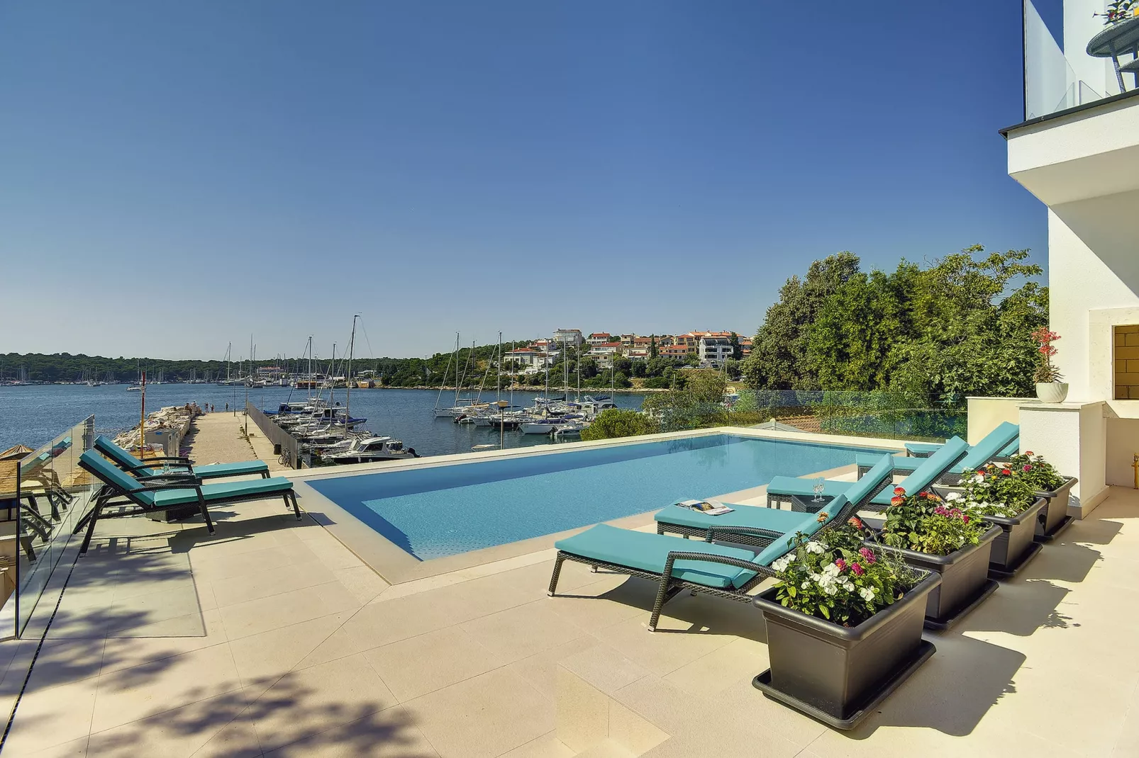 Villa Sail-Pool