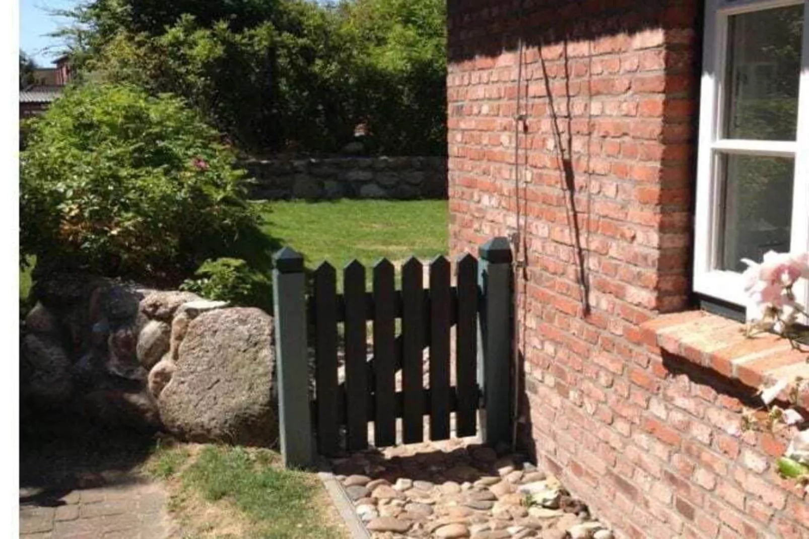 344541-Exterior in summer