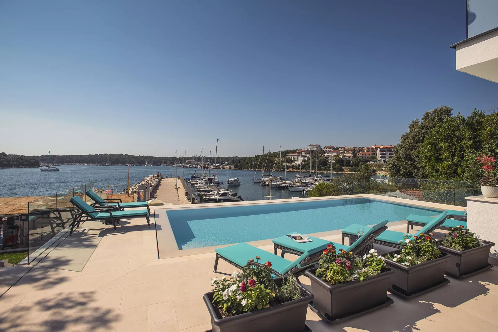 Villa Sail-View summer