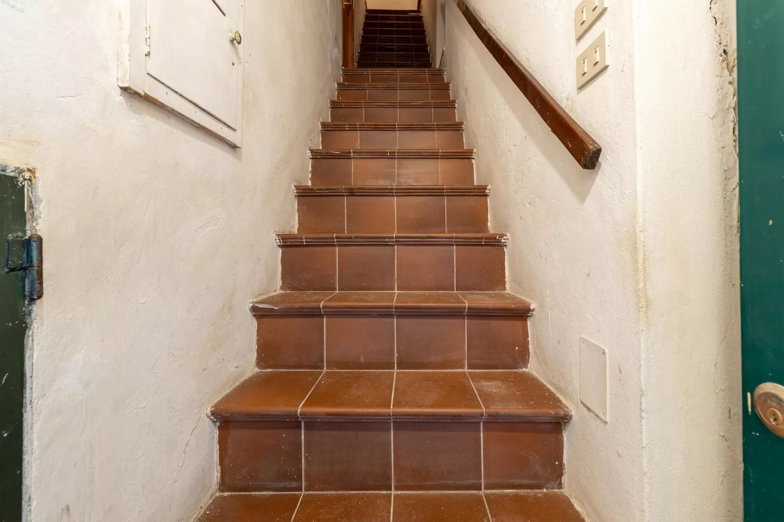 MONOLOCALE BURAGNA-Landing