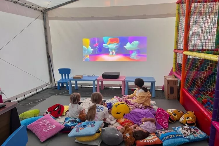 Domki 4-osobowe dla 2 osób-Parkeinrichtungen