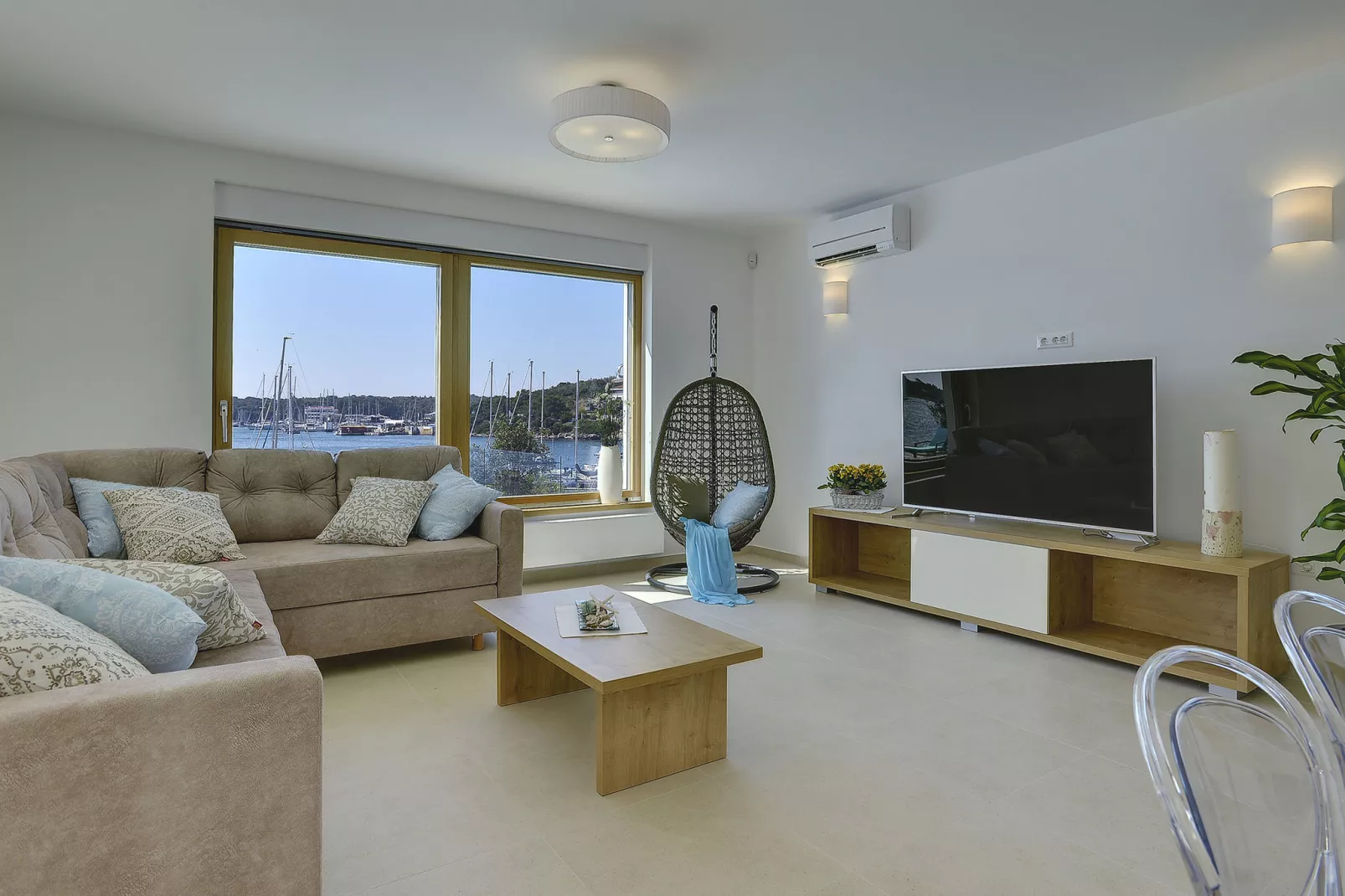 Villa Sail-Living room
