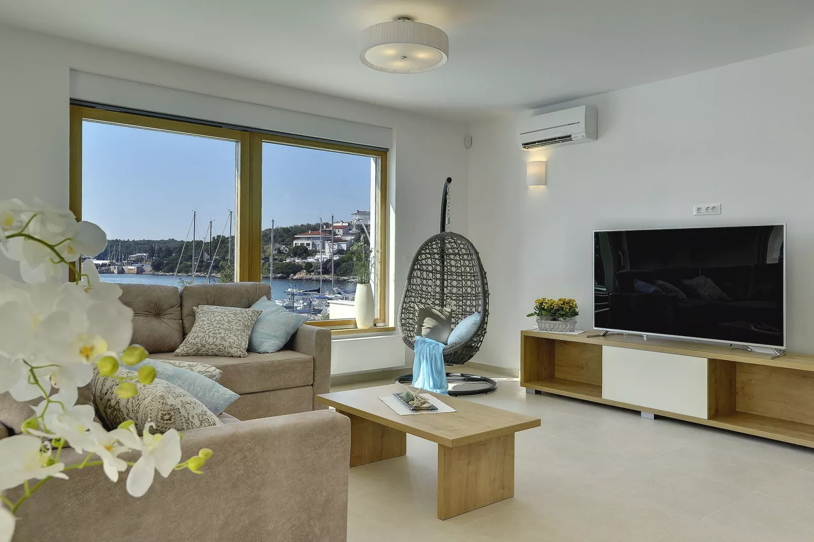 Villa Sail-Living room