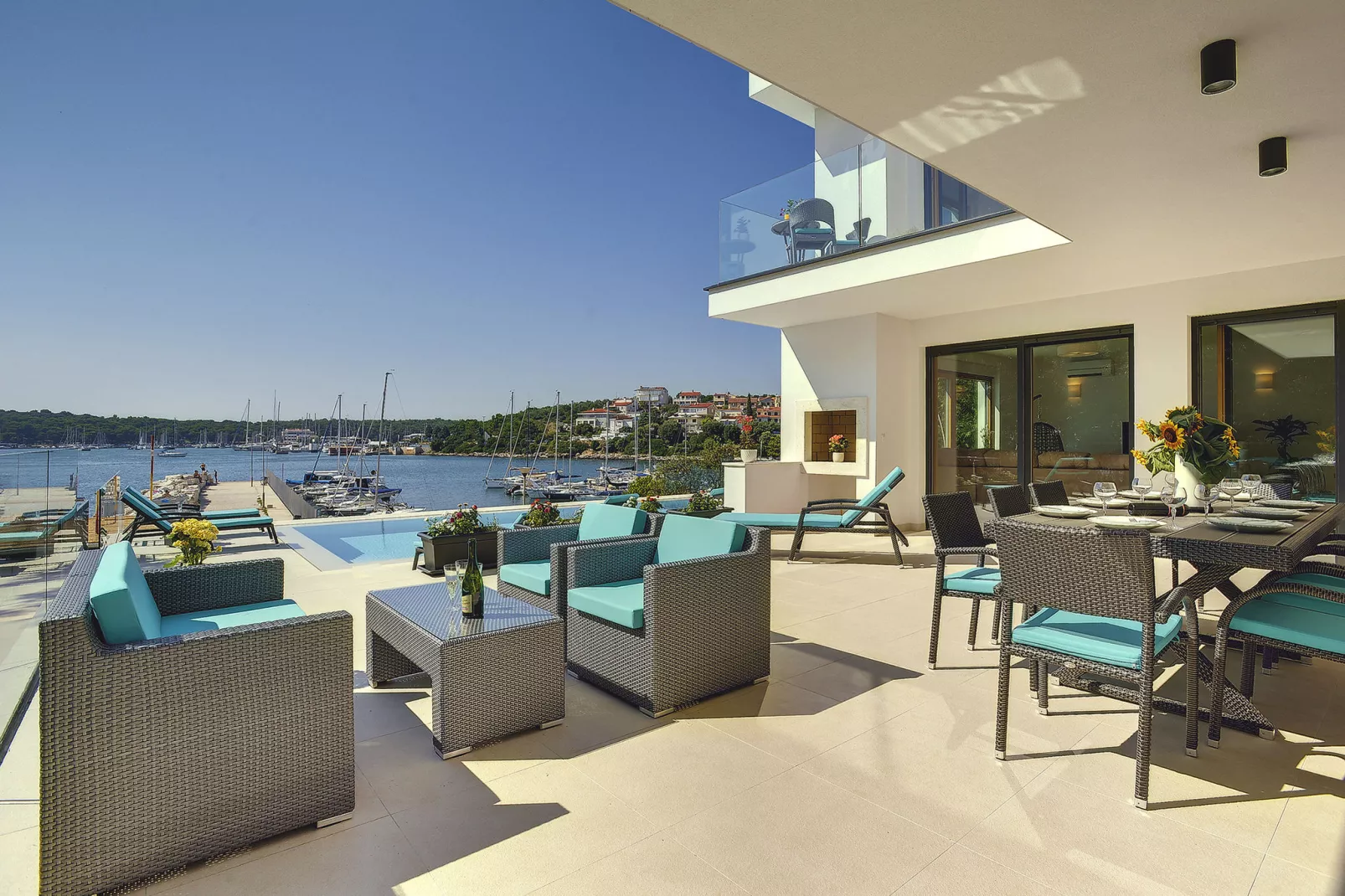Villa Sail-Terrace balcony