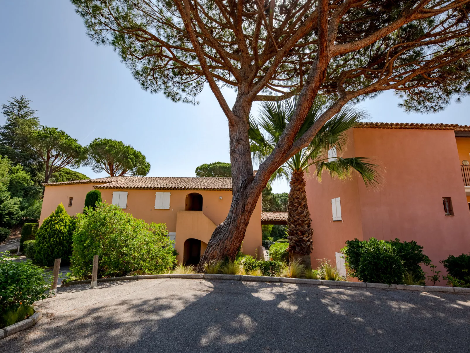 Le Thalassa-Draußen