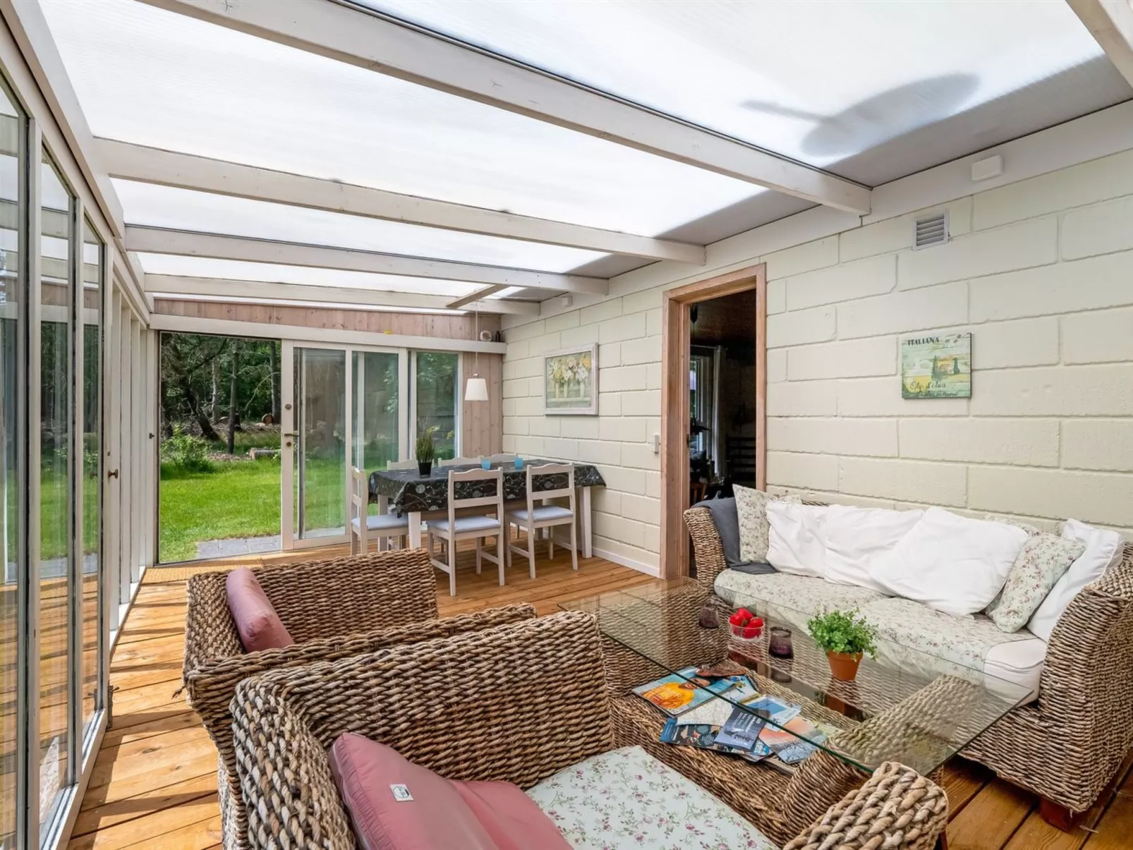 "Galia" - 2.5km from the sea-Inside