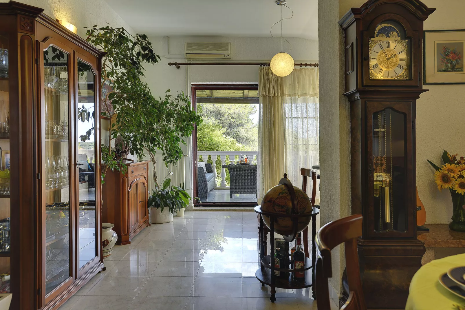 Villa Mima-Living room