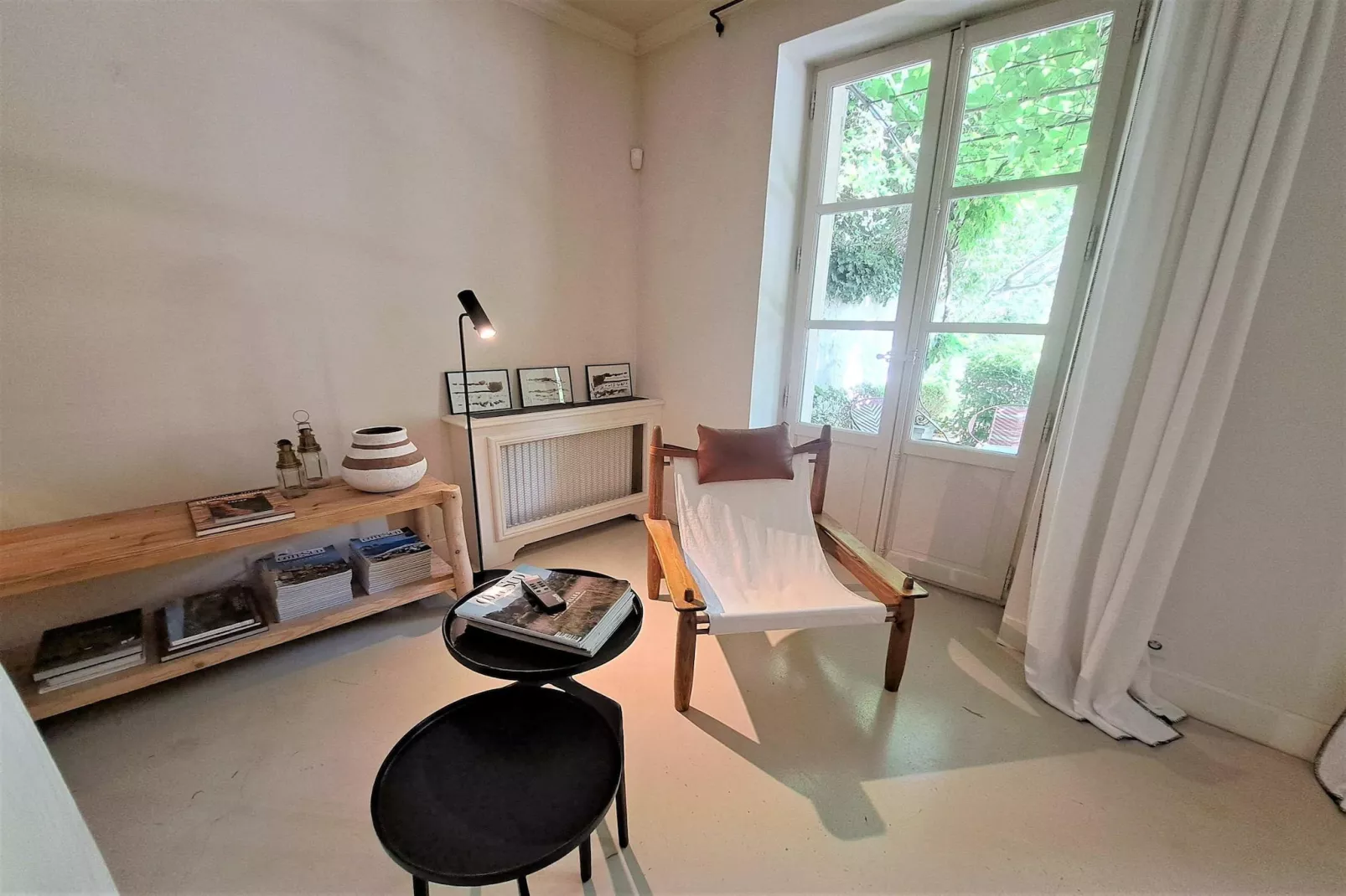 Mas Maillane demeure du XVIIIe entièrement rénové-Living room