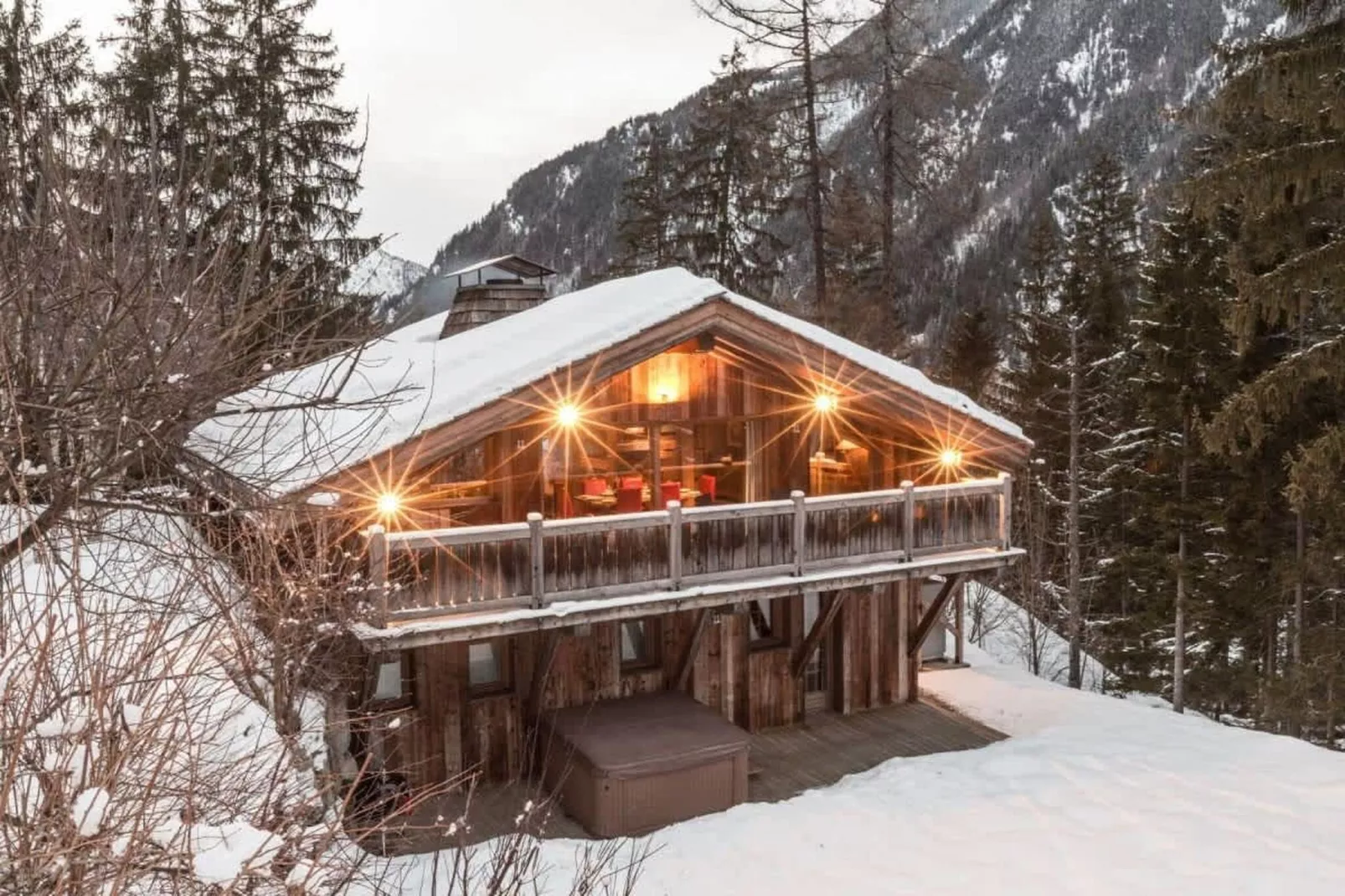 Chalet de luxe tout comfort avec jacuzzi sauna-Extérieur hiver