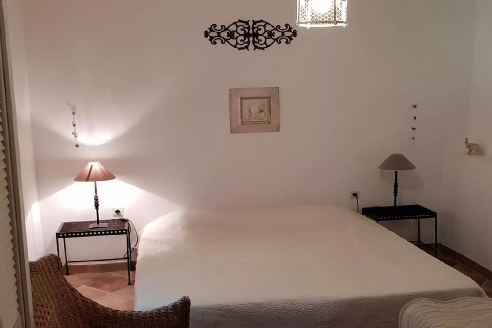 Villa cadre idyllique et reposant avec piscine-Chambre