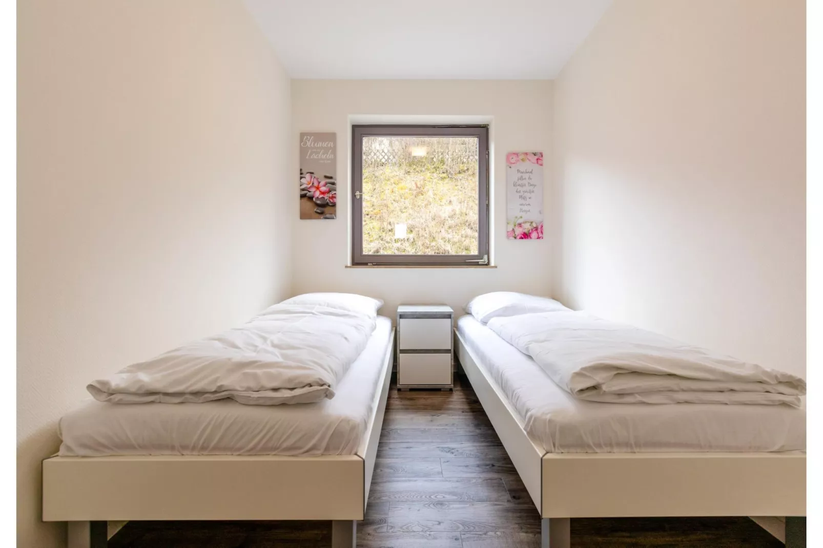 Bungalow Typ Z Campingpark Eifel-Bedroom