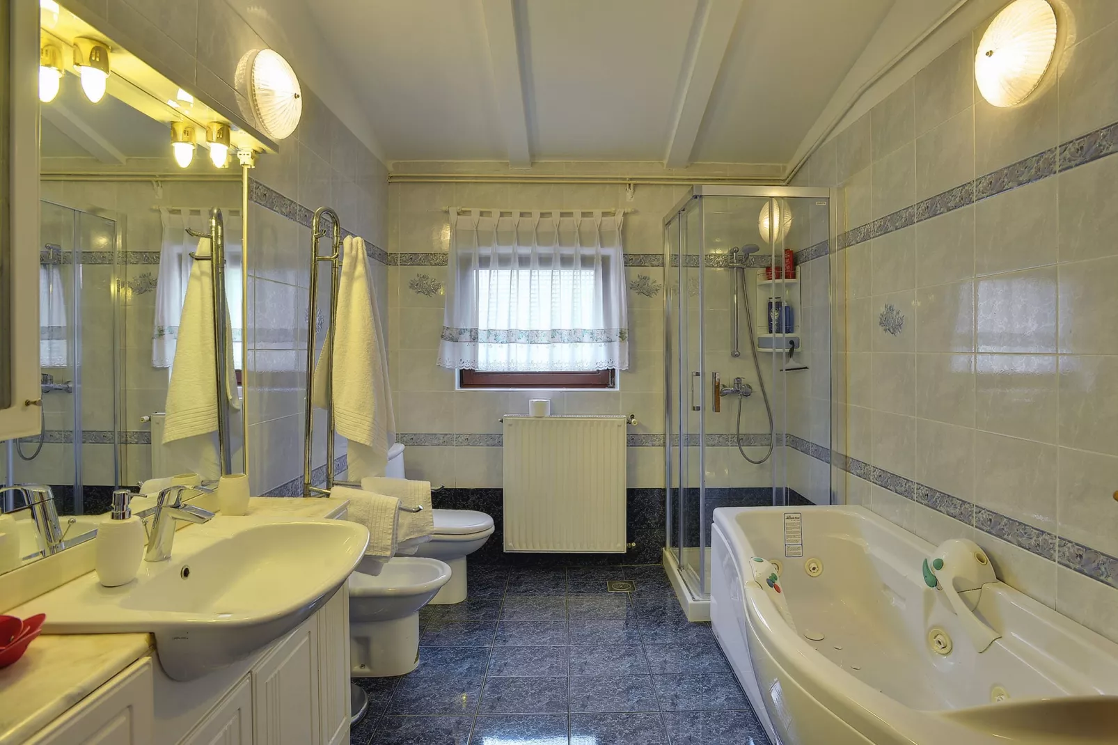 Villa Mima-Bathroom
