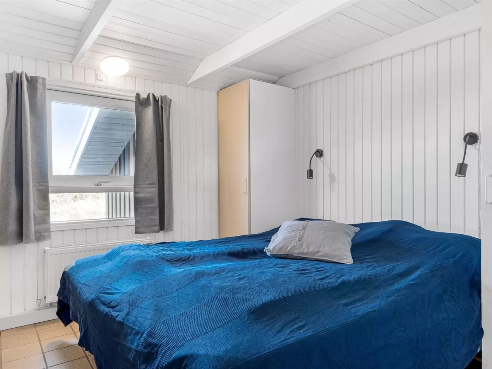 "Askrik" - 350m from the sea - Inside