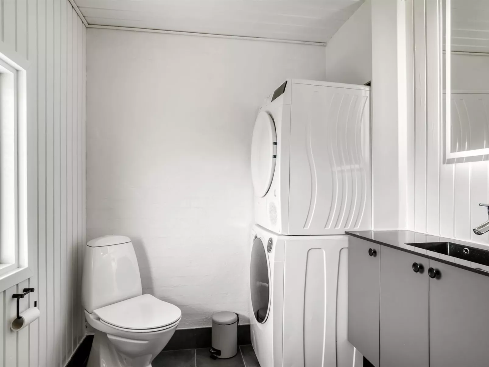 "Månviva" - 250m from the sea - Drinnen