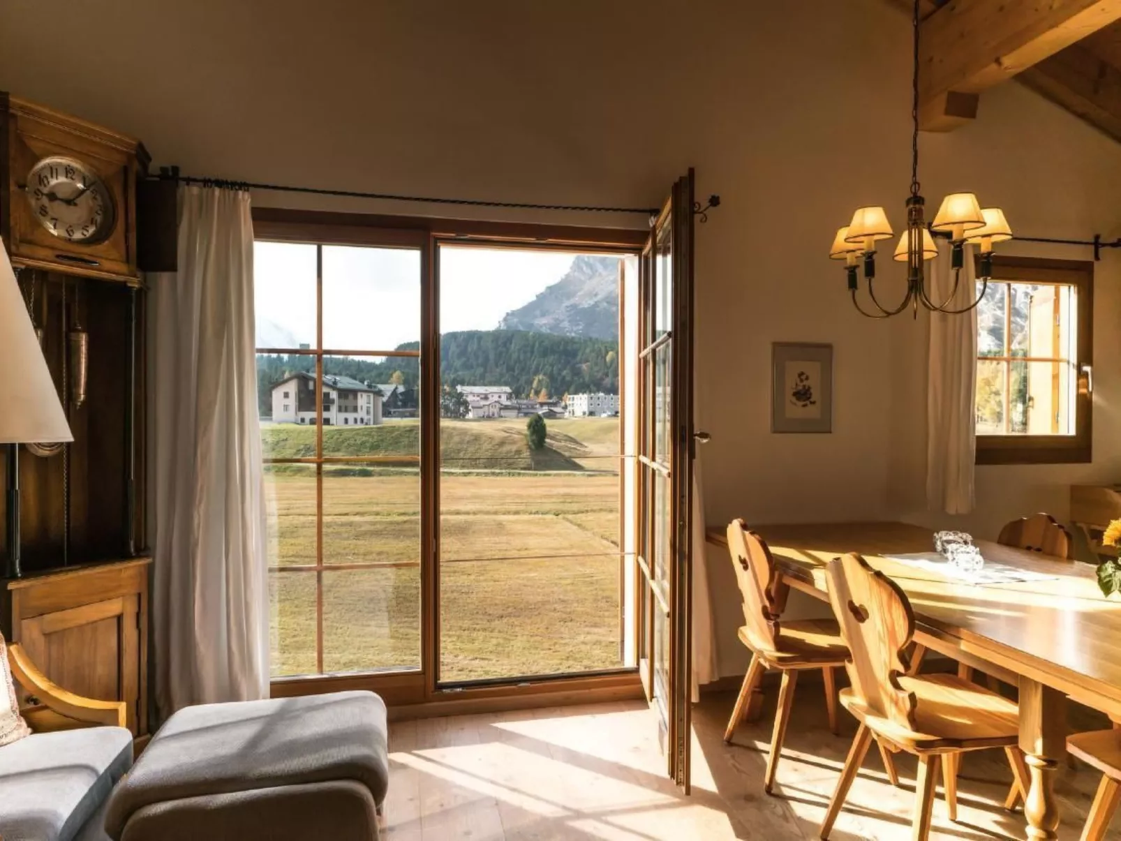 Chesa Trais FluorsC3 - Image-tags.info