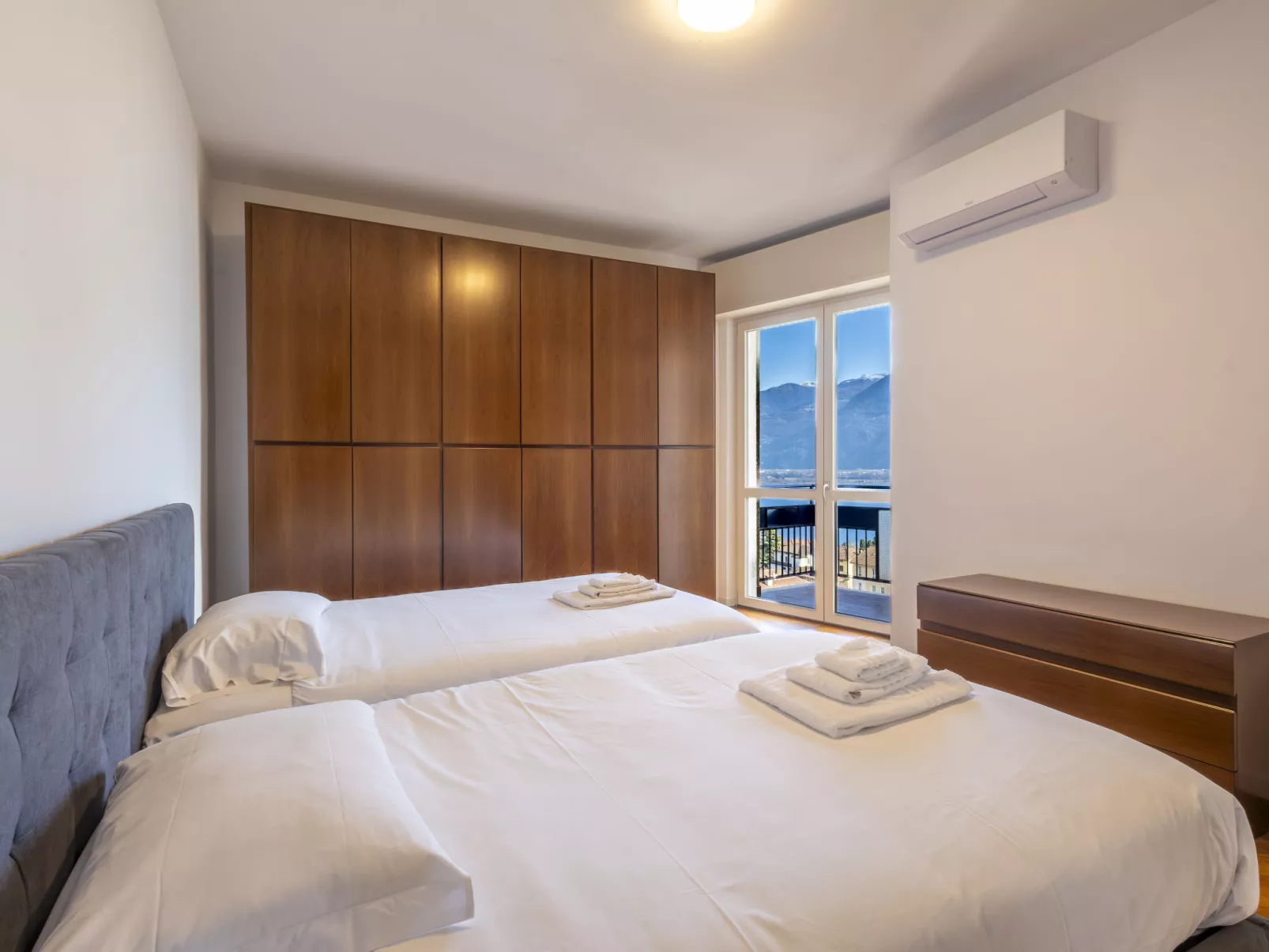 Lovere Balcony View - Dedans