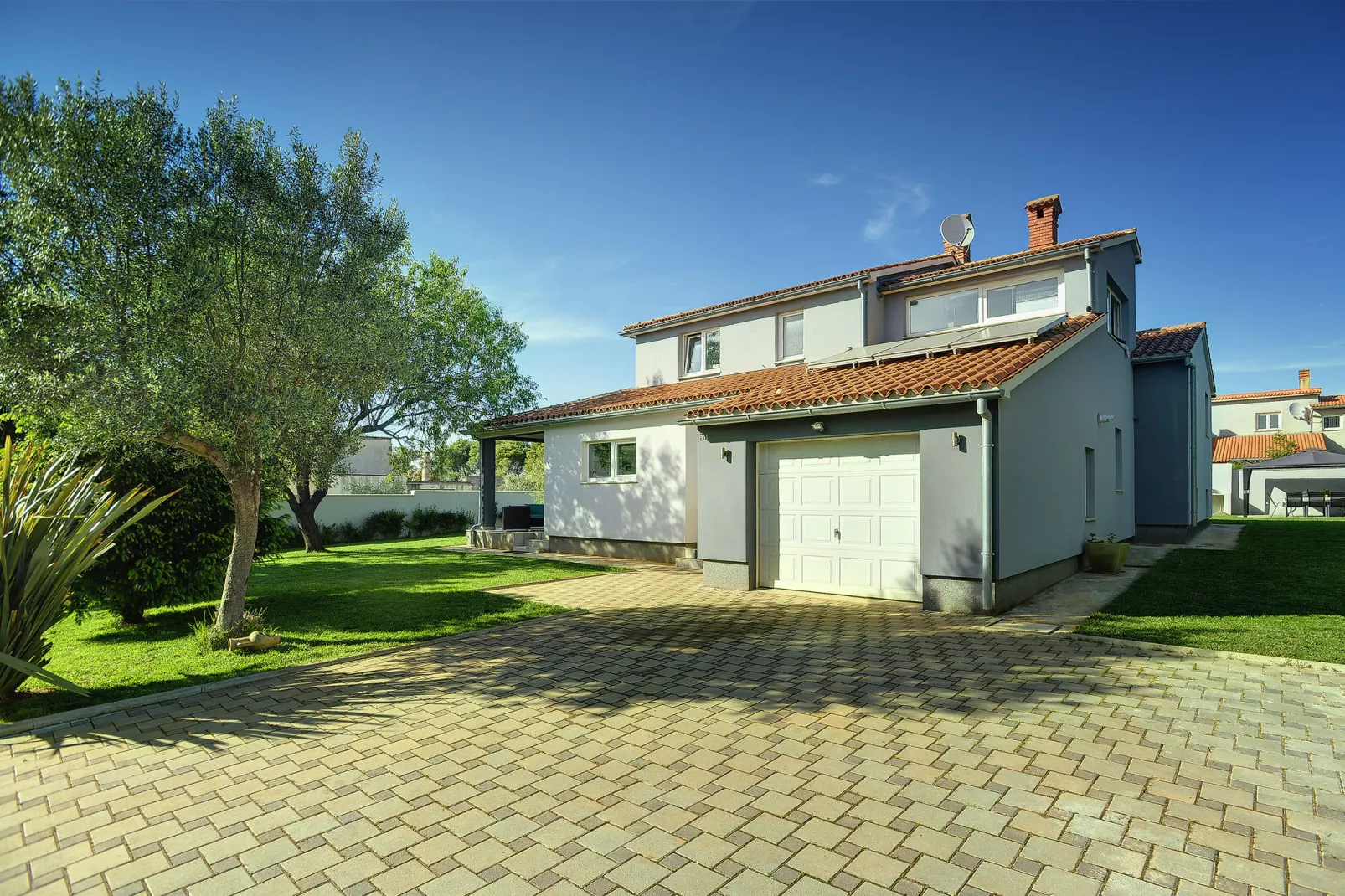 Villa Entini-Exterior summer