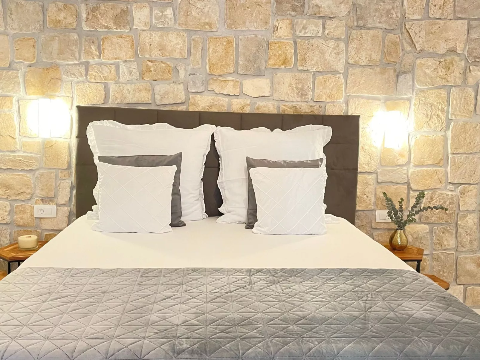 Stonehouse-Pag - Image-tags.info