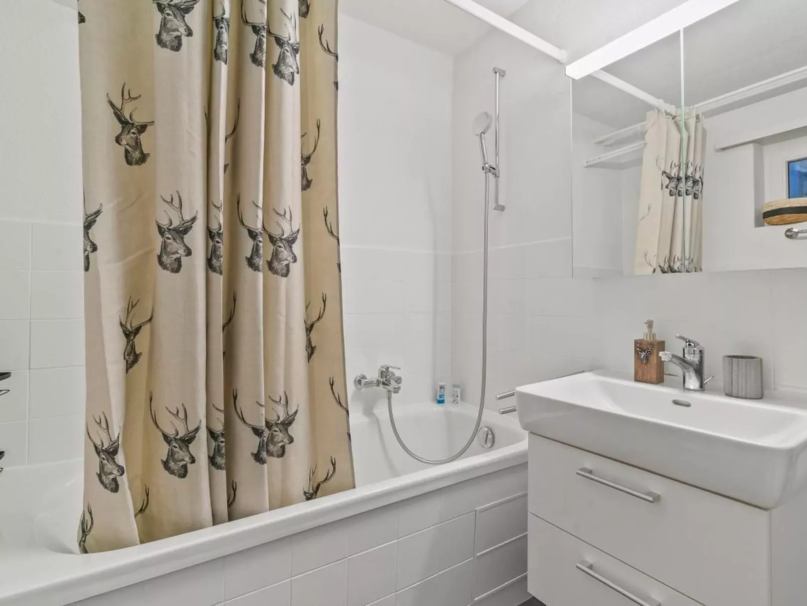 A&Y Chalet zum goldenen Hirsch - Image-tags.info