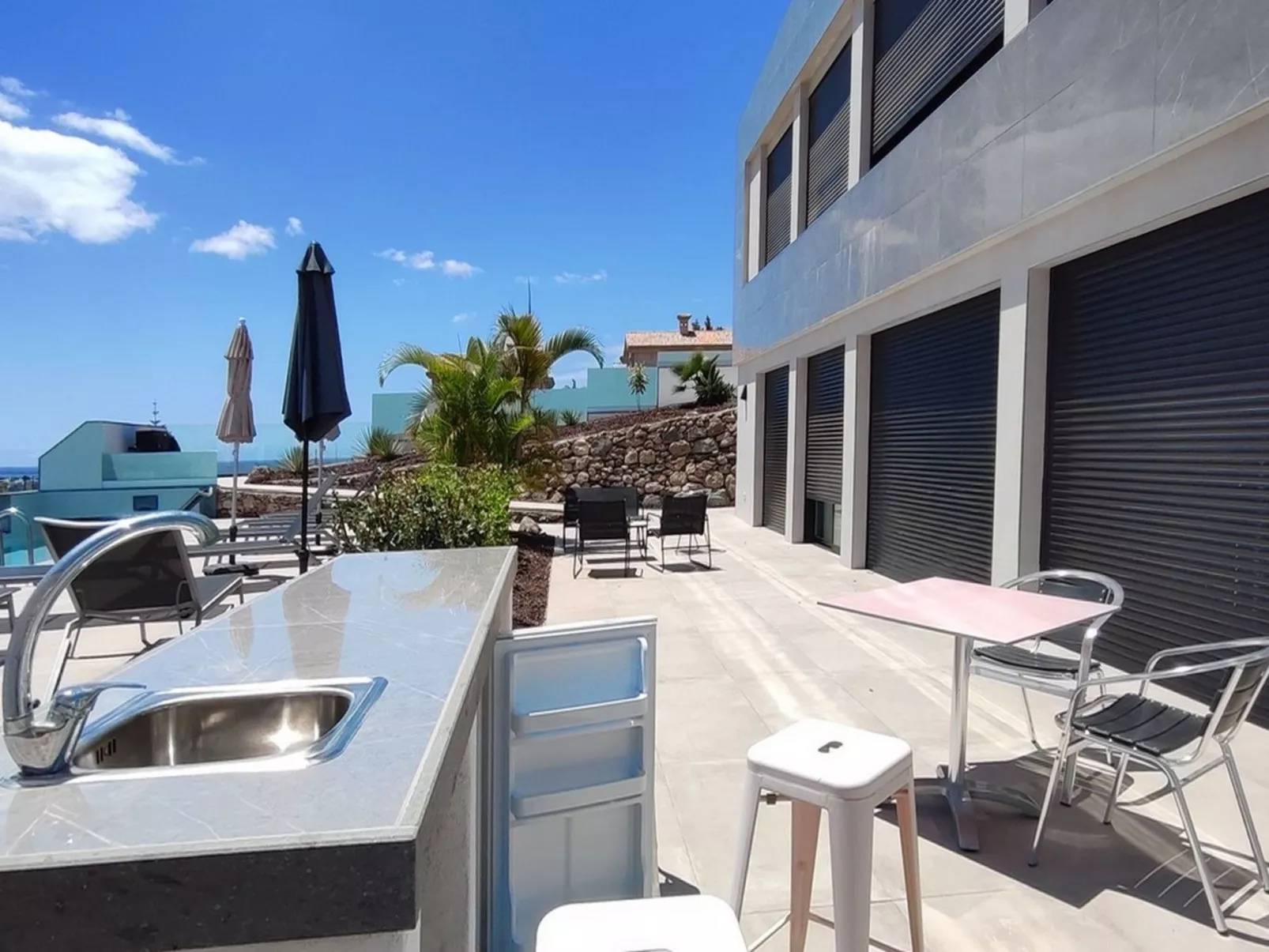 Geräumige Villa, beheizter Pool und atemberaubende Aussicht - Image-tags.info