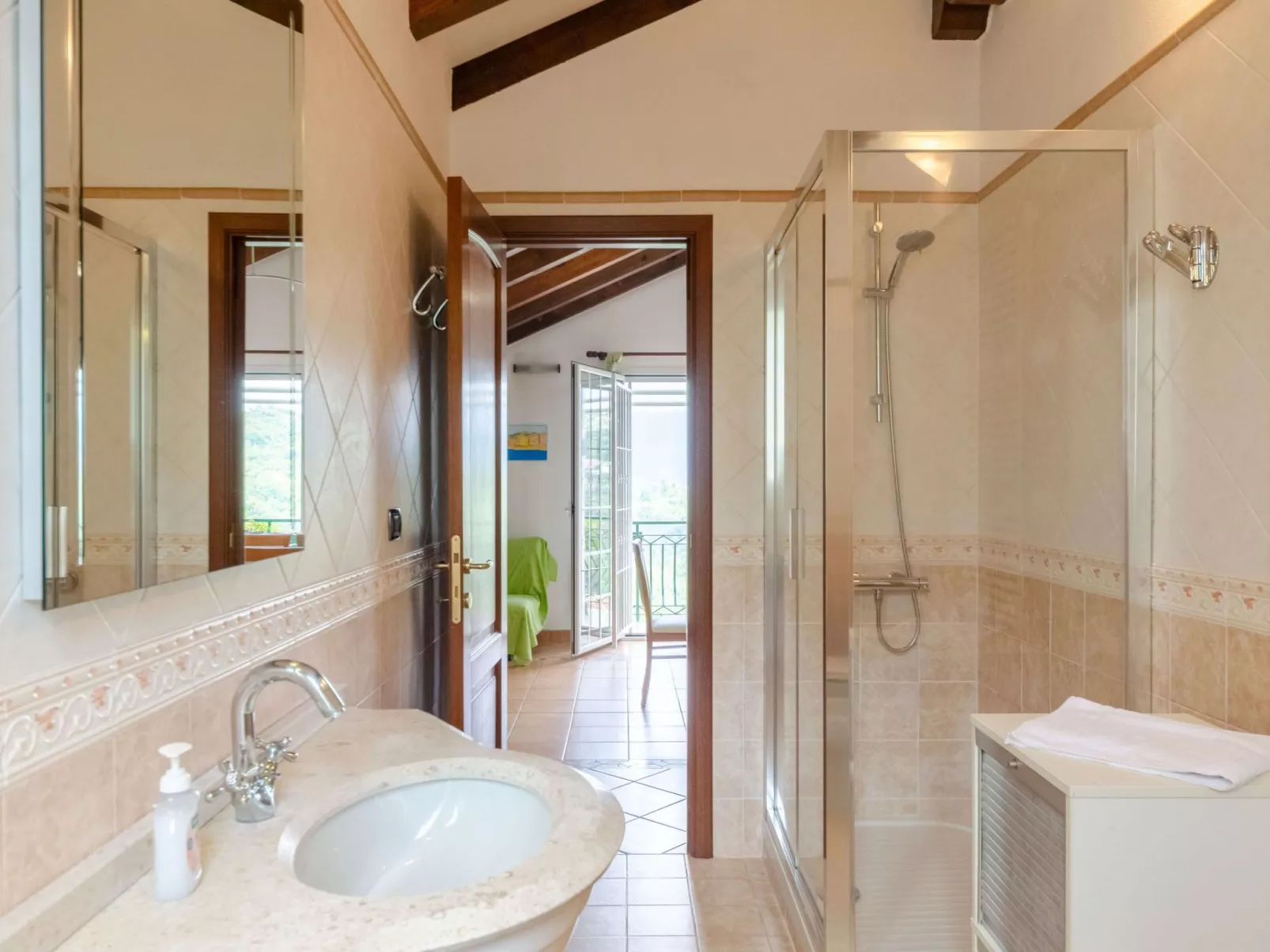 Ca du Pescou Charmantes Dachgeschoss in San Massimo - Image-tags.info