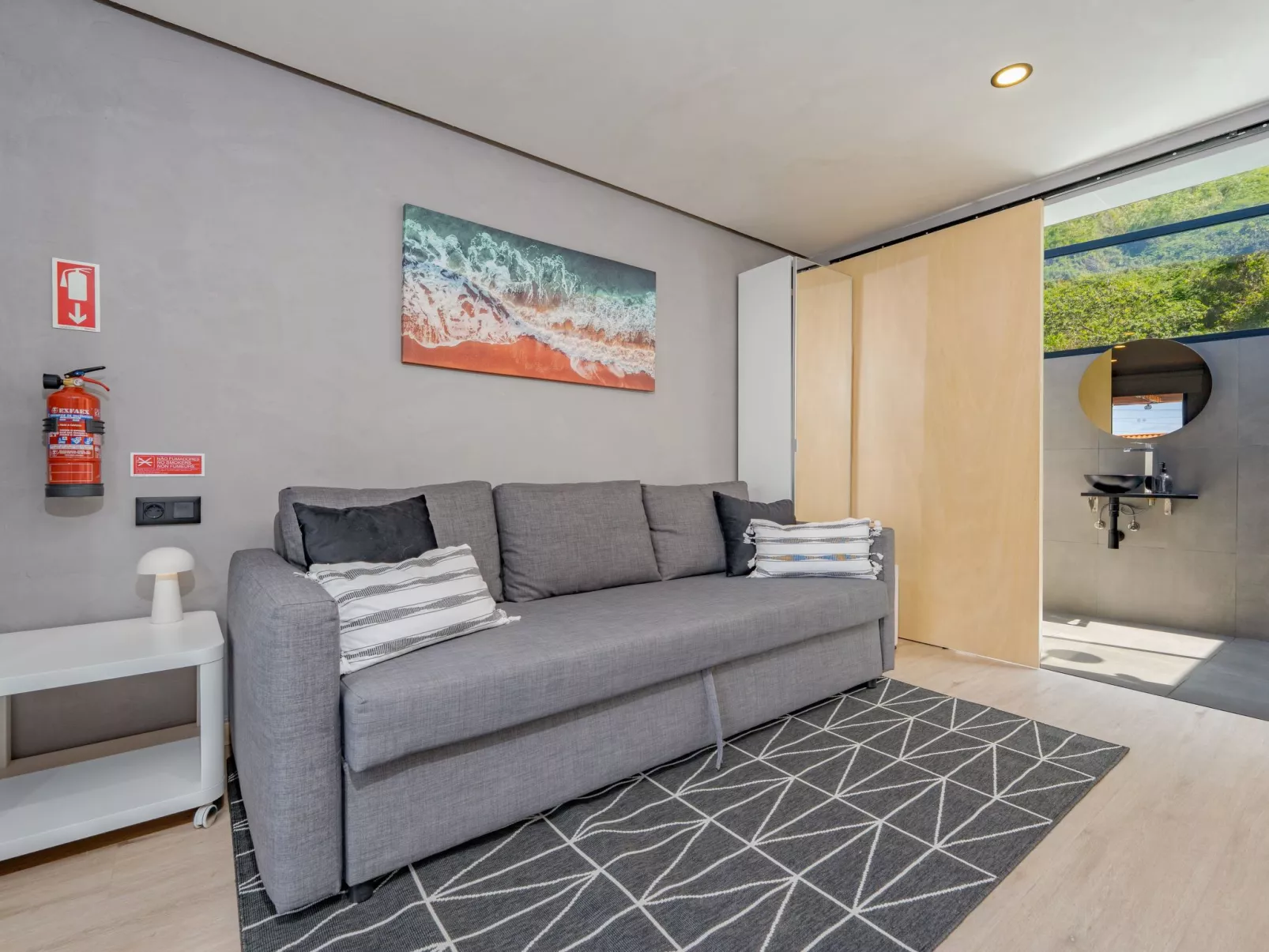 Modernes Studio, Terrasse mit Meerblick und Zugang zur Brandung-Image-tags.info