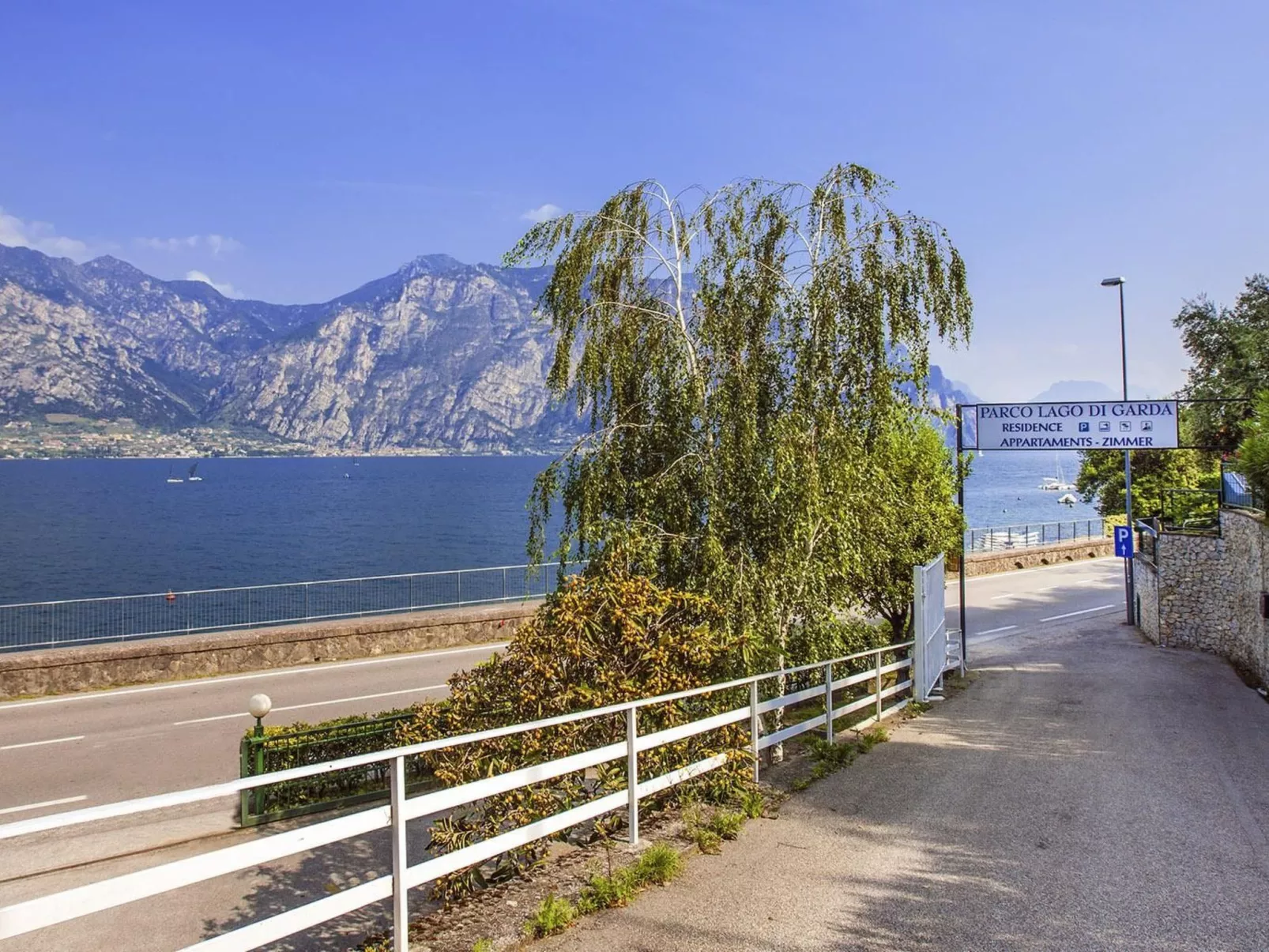 Zwei-Zimmer-Wohnung mit Seeblick, Grill und Gemeinschaftspool - Image-tags.info