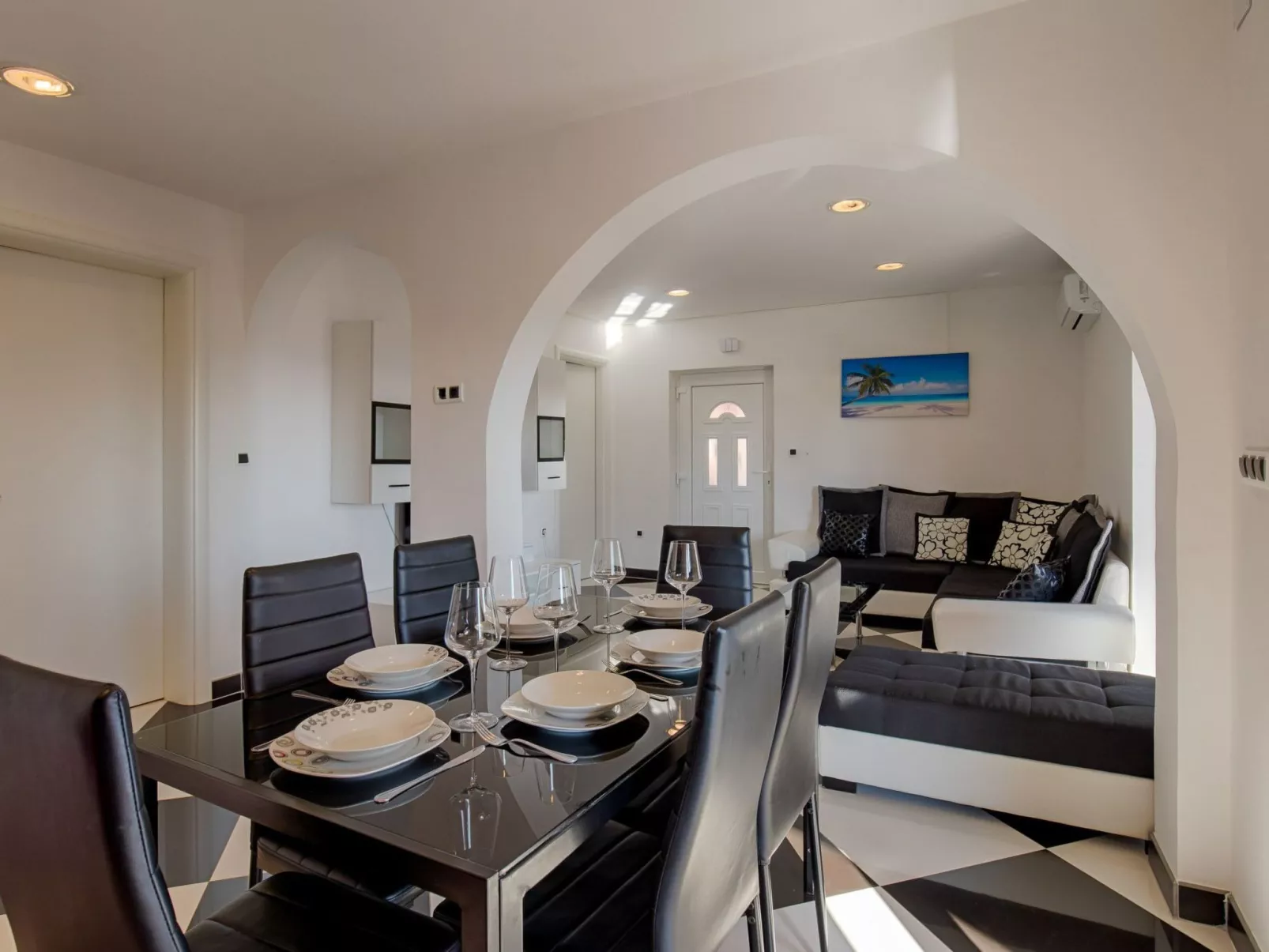 Villa mit Pool und schönem Meerblick - Image-tags.info